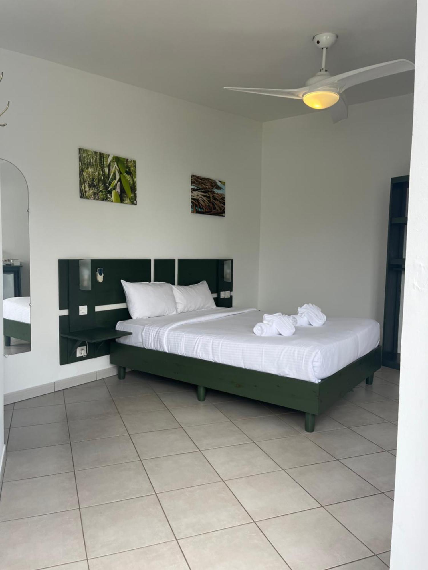 סן-פיליפ Hotel Les Embruns Du Baril מראה חיצוני תמונה